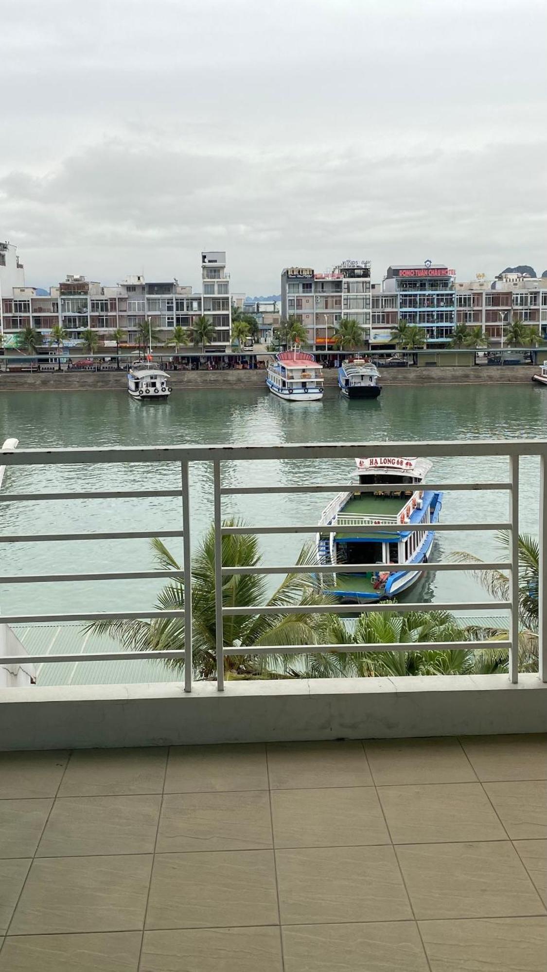Sochu House- Tuan Chau & Coffee * Ha Long