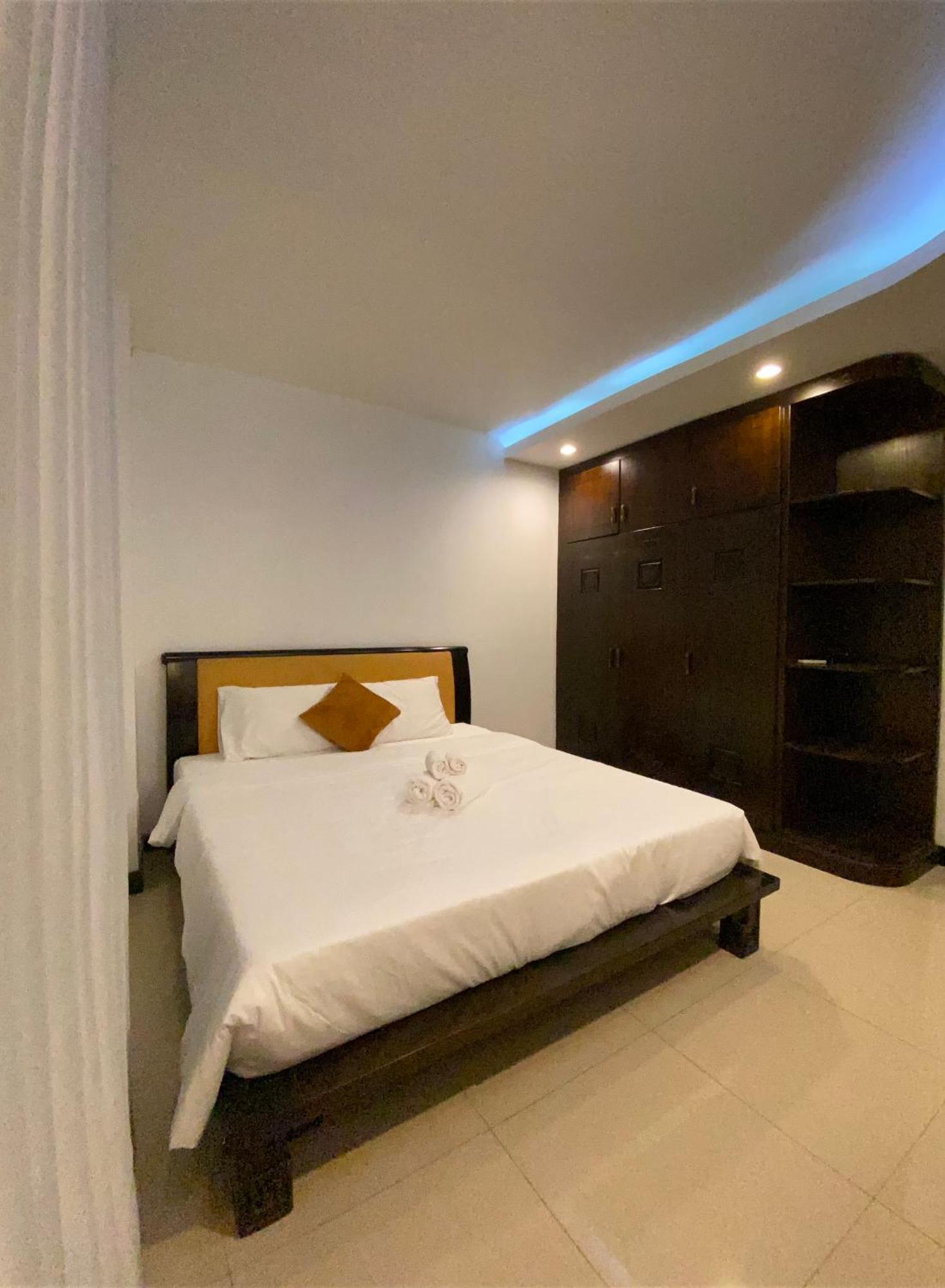 Homestay Sochu House- Tuan Chau & Coffee *