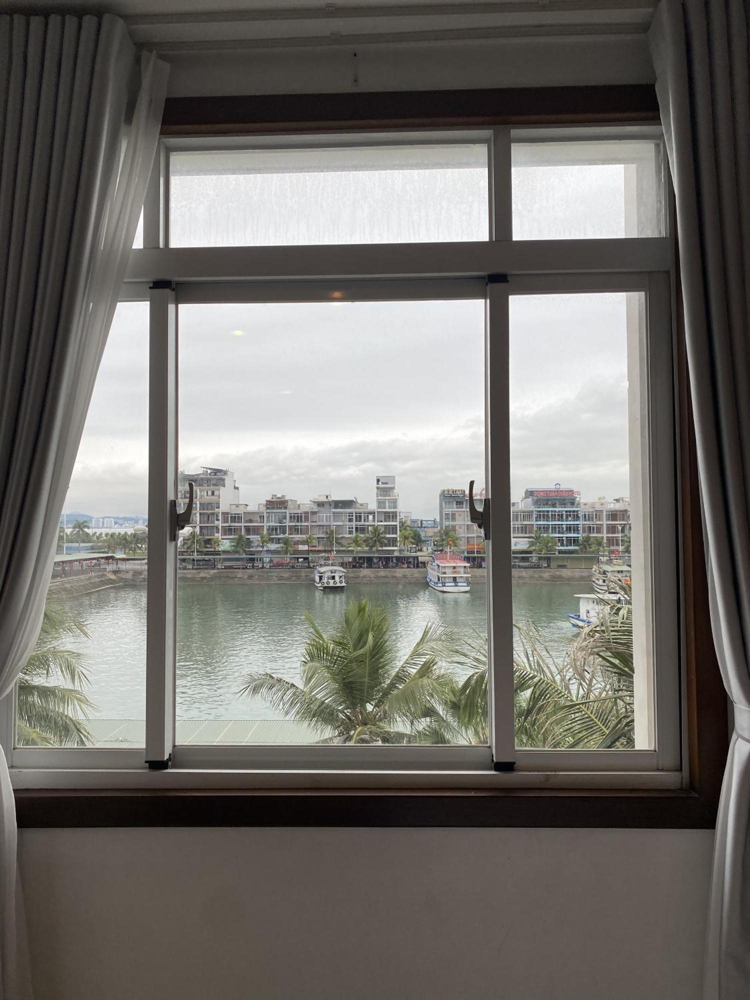 Homestay Sochu House- Tuan Chau & Coffee *